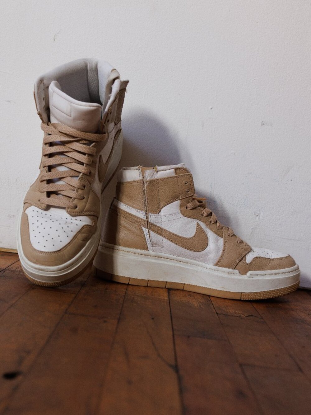 AIR JORDANS Elevate High Tan/White